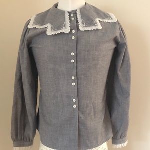 Cottage ore VINTAGE. Peter Pan shirt with lace
